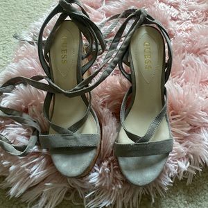 NWOT GUESS Lace Up Sandal Grey/taupe size 6.5 FAUX suede